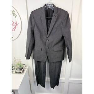 Boys Van Huessen Suit Size 14